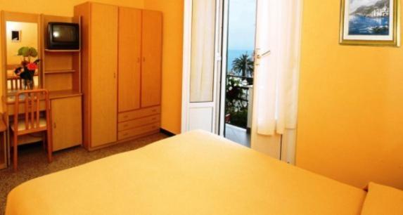 Hotel Villa Bianca Laigueglia Zimmer foto