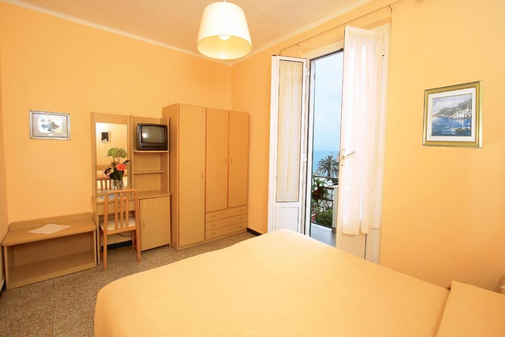 Hotel Villa Bianca Laigueglia Zimmer foto